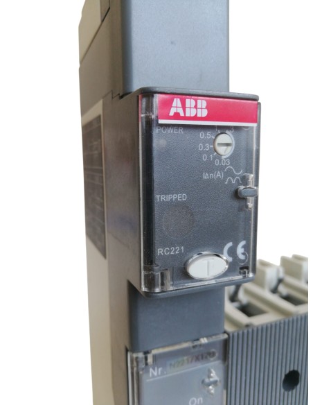 Abb 1sda051401r1 RC221/1 differential release for fixed t1 4p